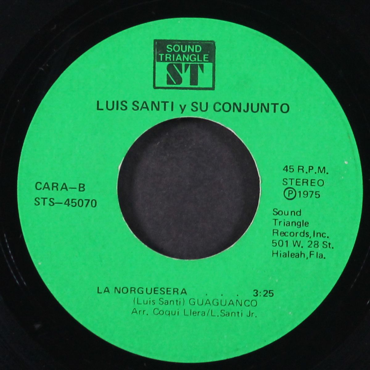 el bigote / la norguesera by LUIS SANTI Y SU CONJUNTO