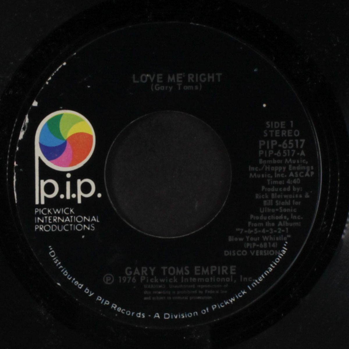 love me right / short by GARY TOMS EMPIRE