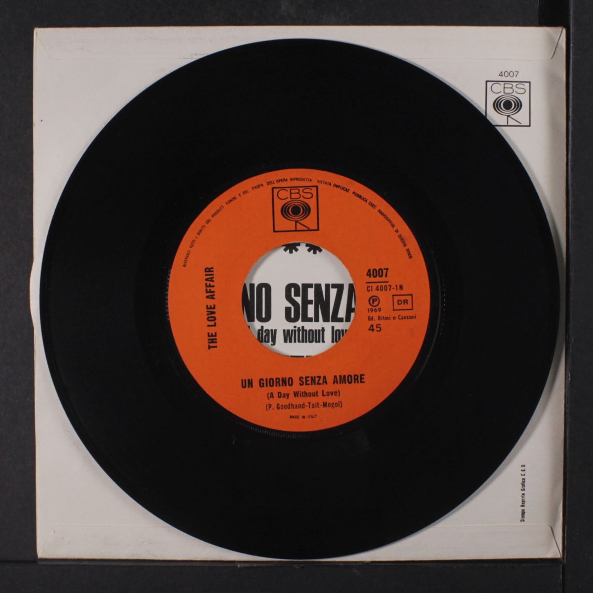 un giorno senza amore / a day without love by LOVE AFFAIR