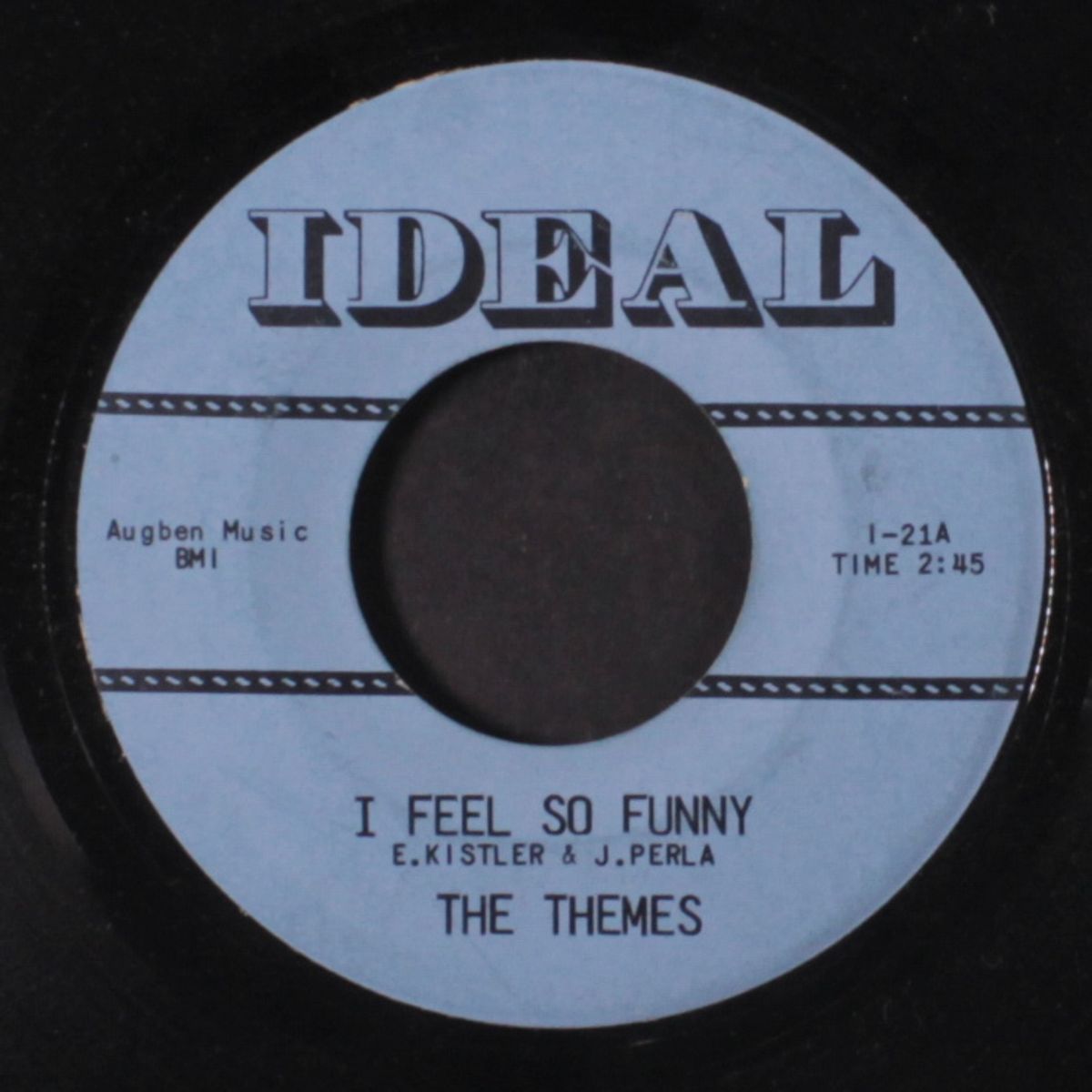a sunday kind of love / i feel so funny by THEMES
