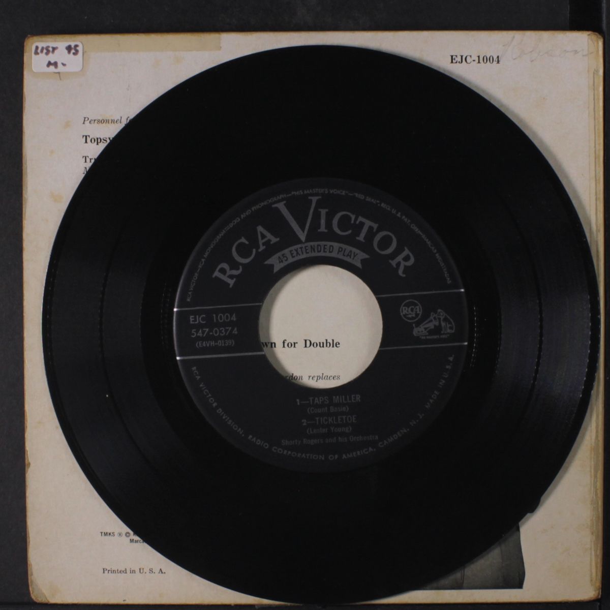 courts the count by SHORTY ROGERS