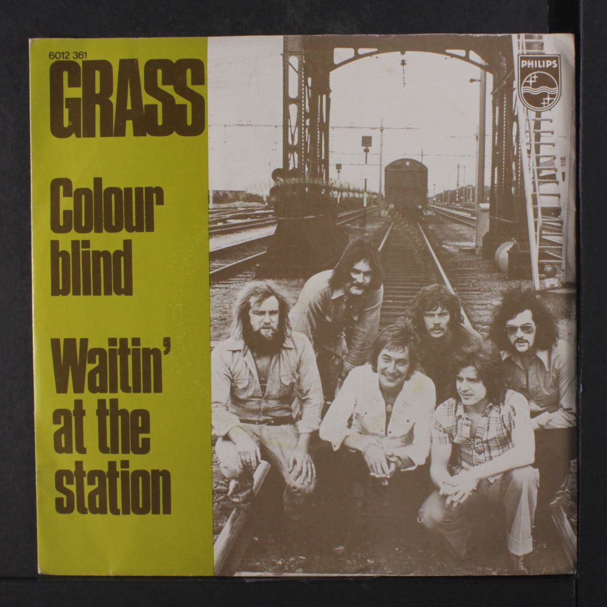 colour blind / waitin' at the station by GRASS