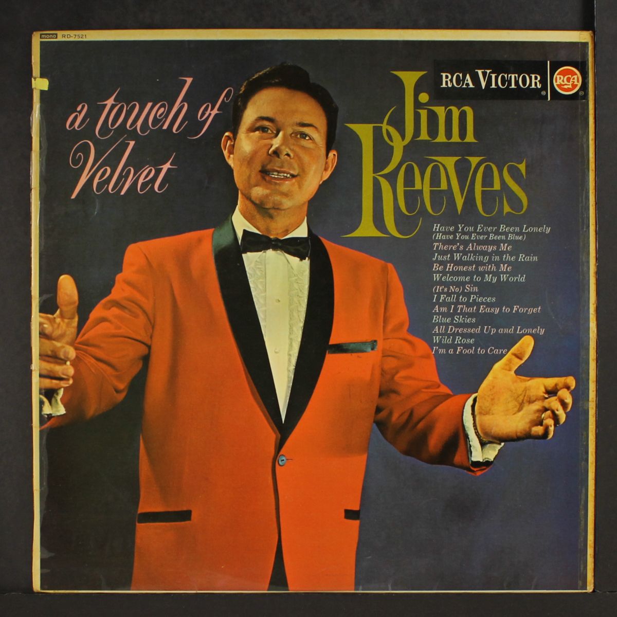 a touch of velvet by JIM REEVES