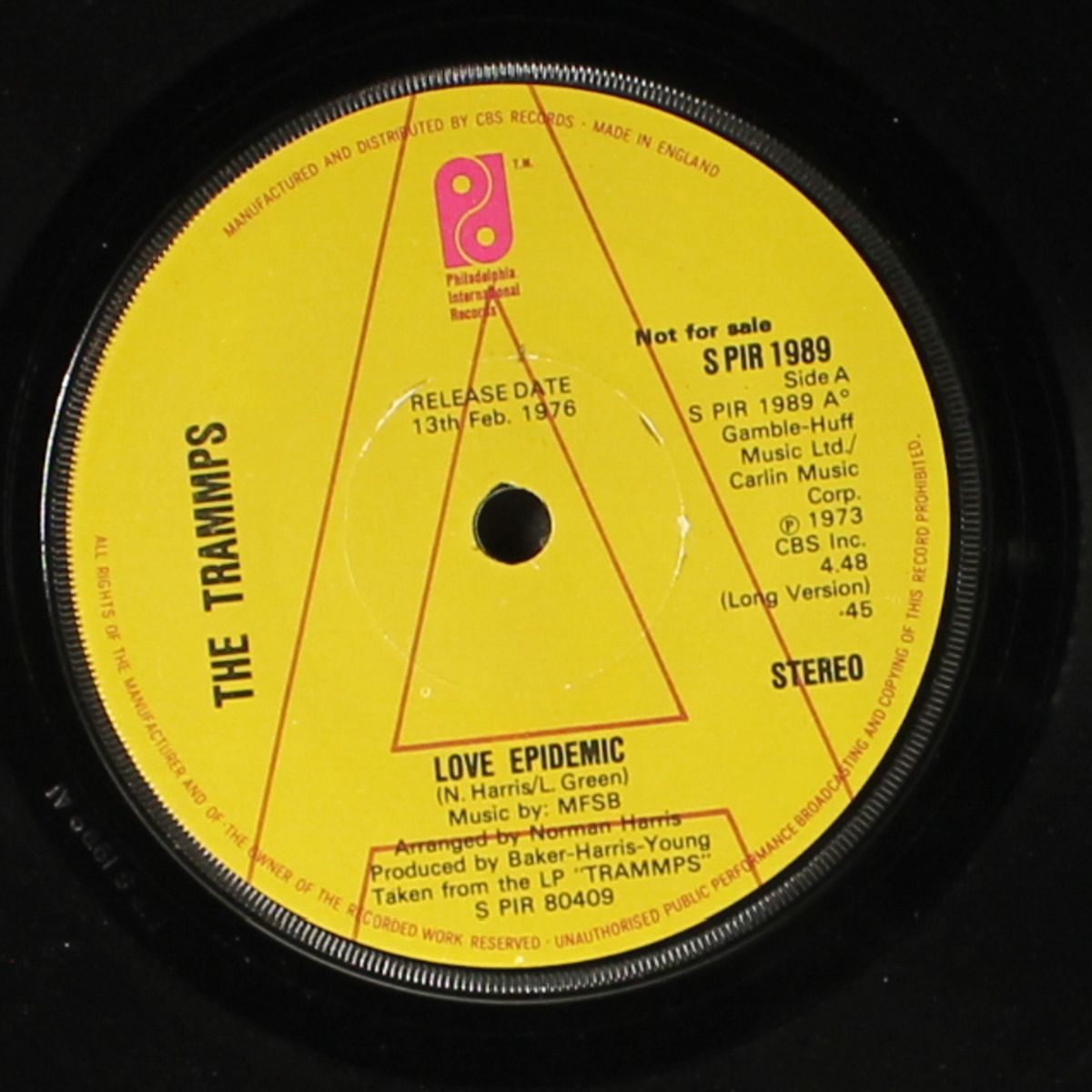 love epidemic / short by TRAMMPS