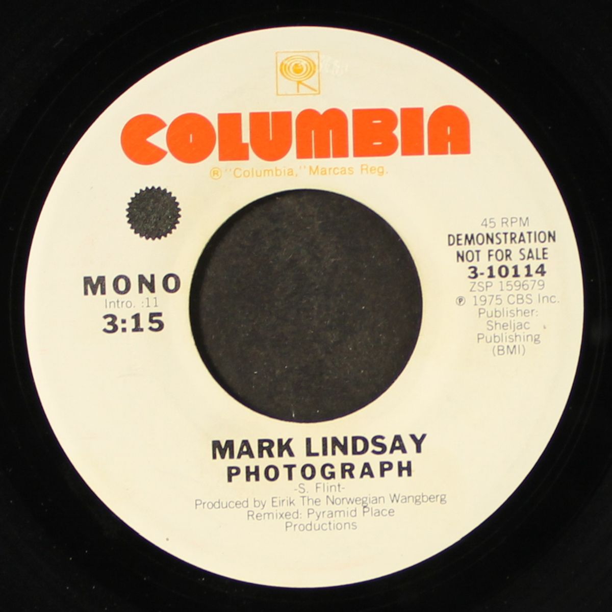 photograph / mono by MARK LINDSAY