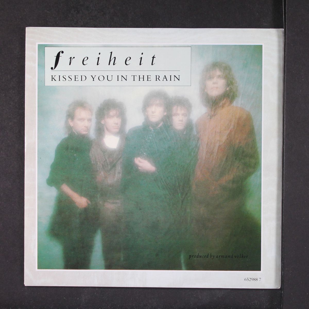 kissed you in the rain by FREIHEIT