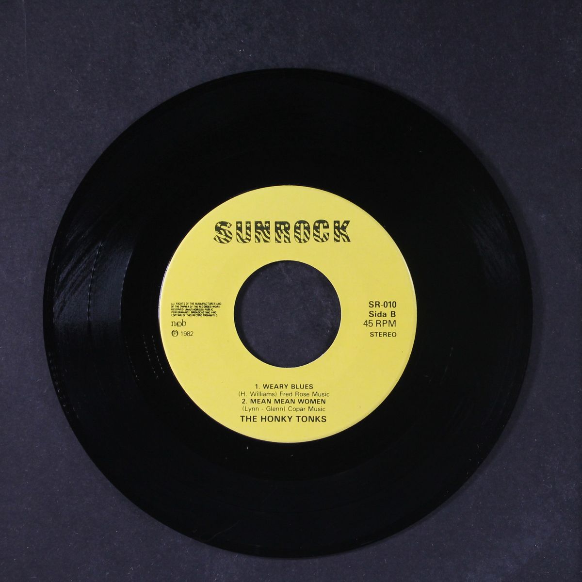 rockin' and rollin' with by HONKY TONKS