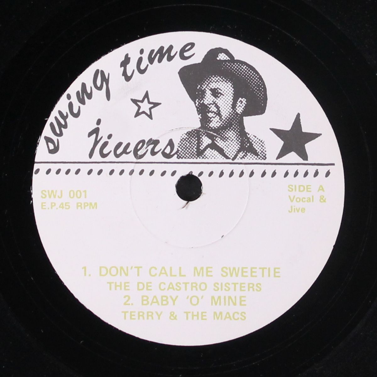 don't call me sweetie / baby o' mine / shug-ga dug-ga / i'll tell mama by DE CASTRO SISTERS / TERRY & MACS / BONNI