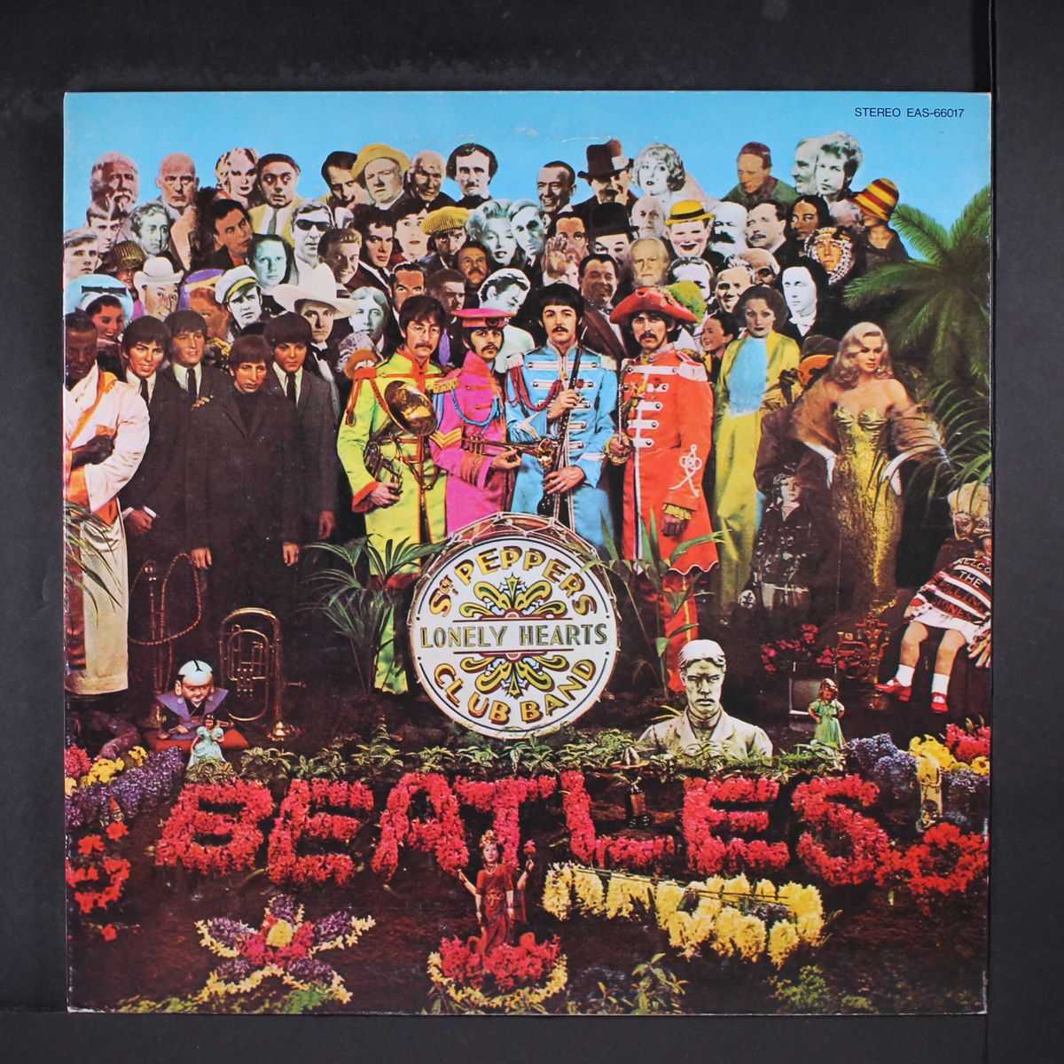 sgt. pepper's lonely hearts club band by BEATLES