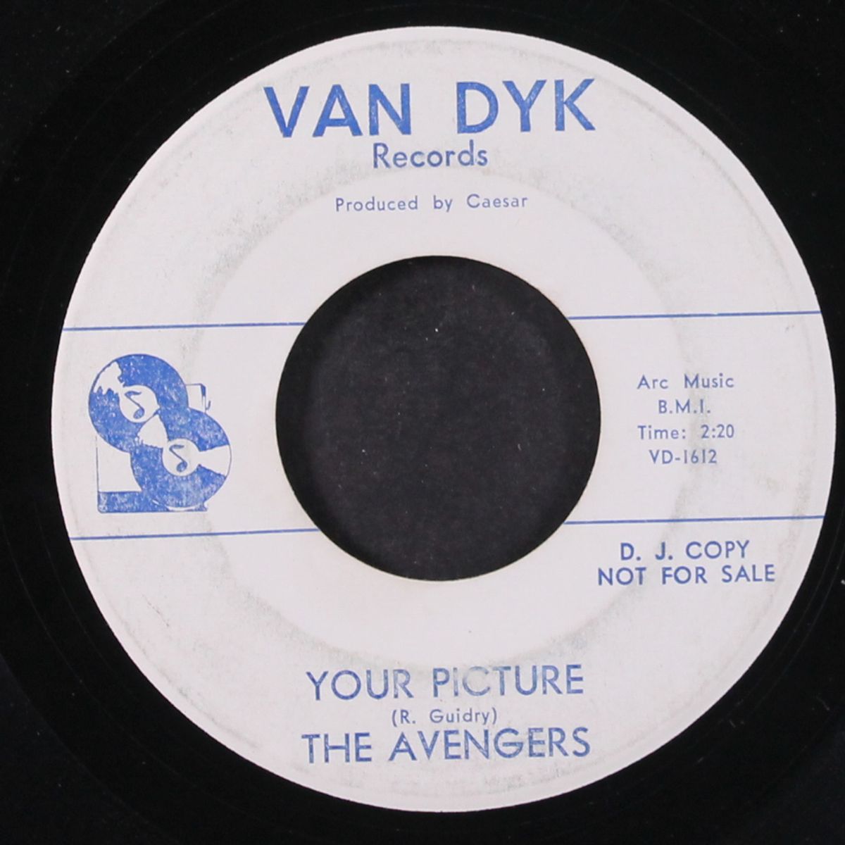 the kiss i never had / your picture by AVENGERS