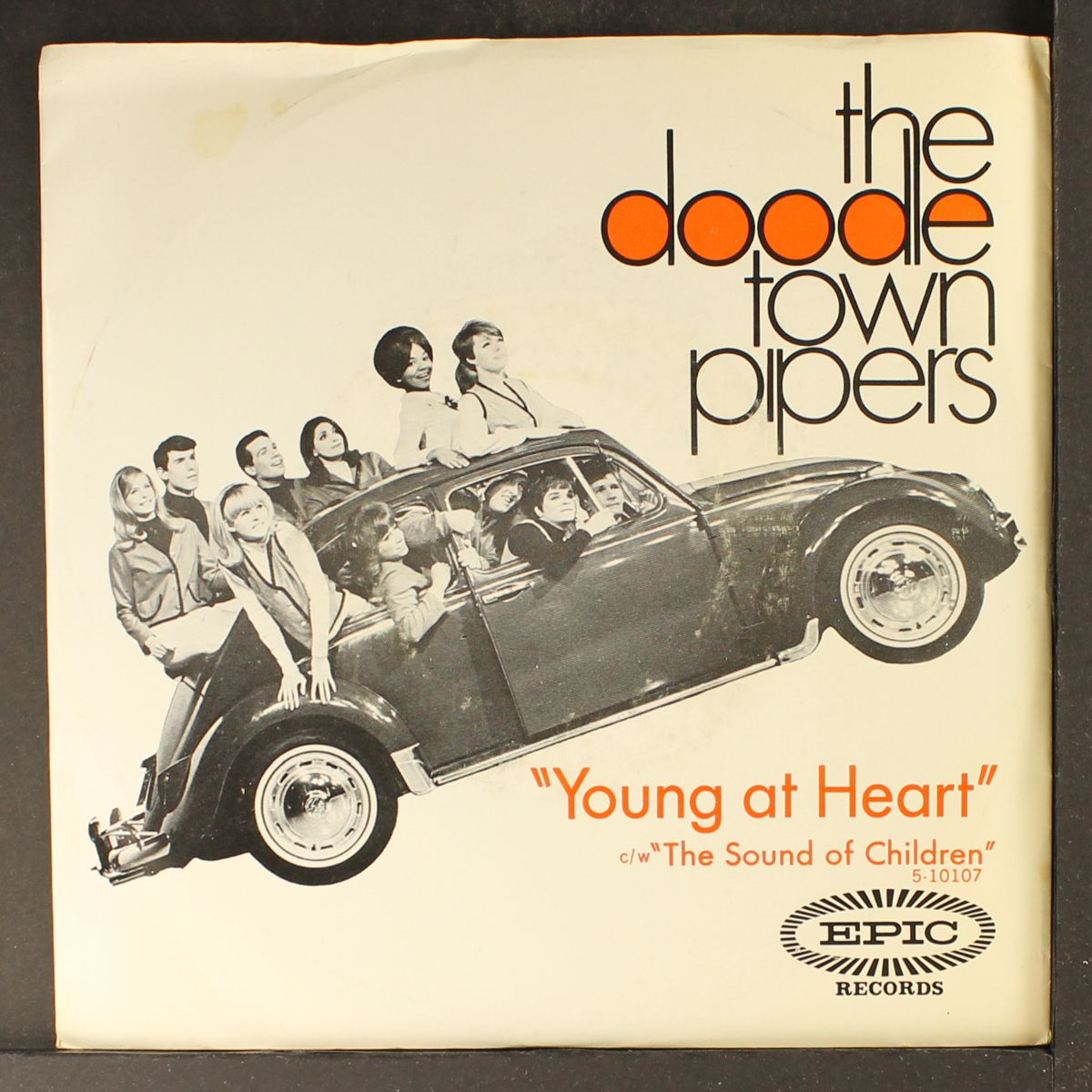 the sound of children / young at heart by DOODLETOWN PIPERS