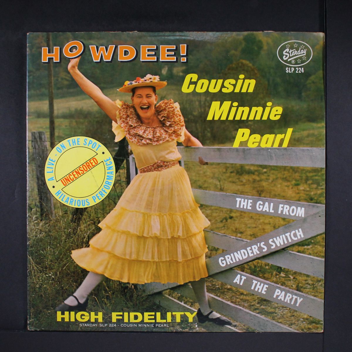 howdee! by MINNIE PEARL