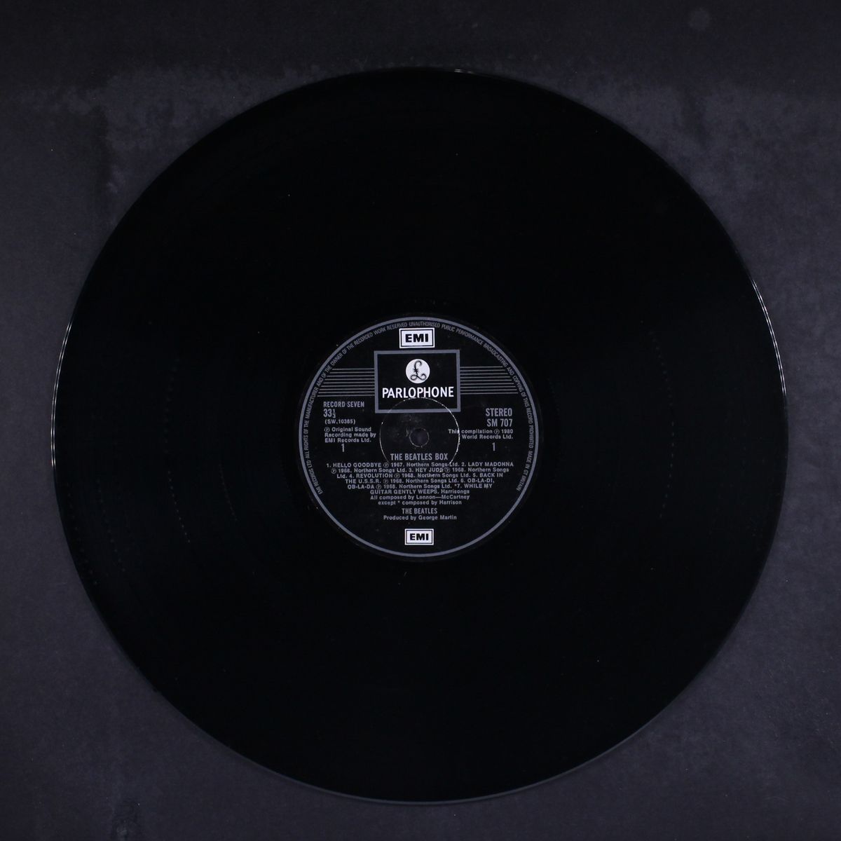 the beatles box by BEATLES