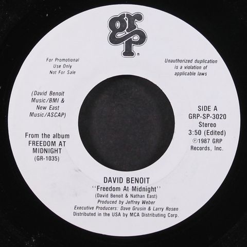 DAVID BENOIT