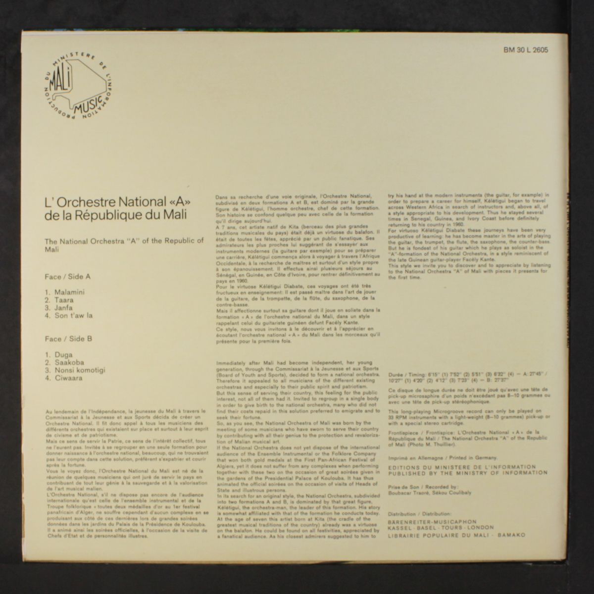 l'orchestre national "a" de la republique du mali by L'ORCHESTRE NATIONAL "A" DE LA REPUBLIQU