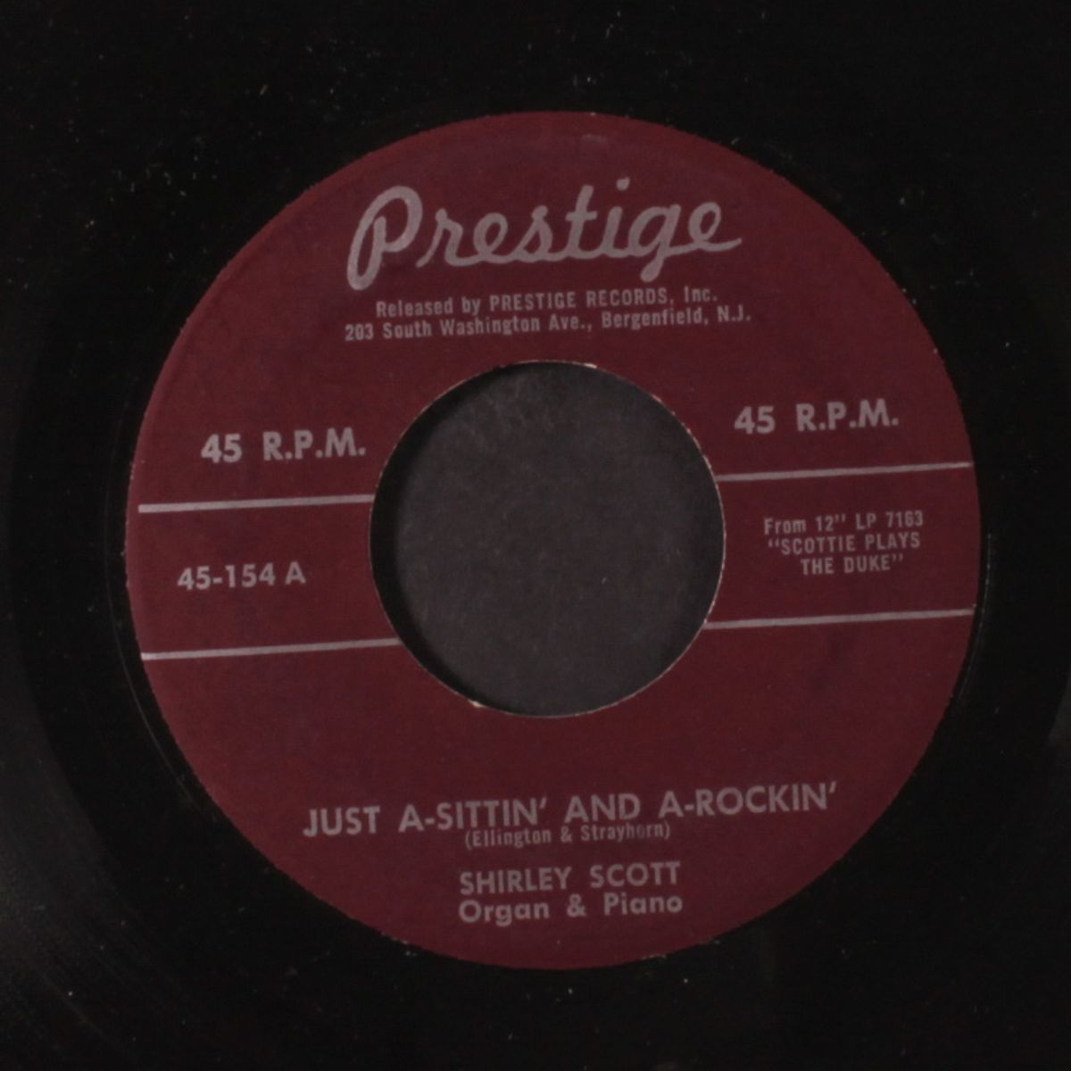 just a-sittin' and a-rockin' / prelude to a kiss by SHIRLEY SCOTT