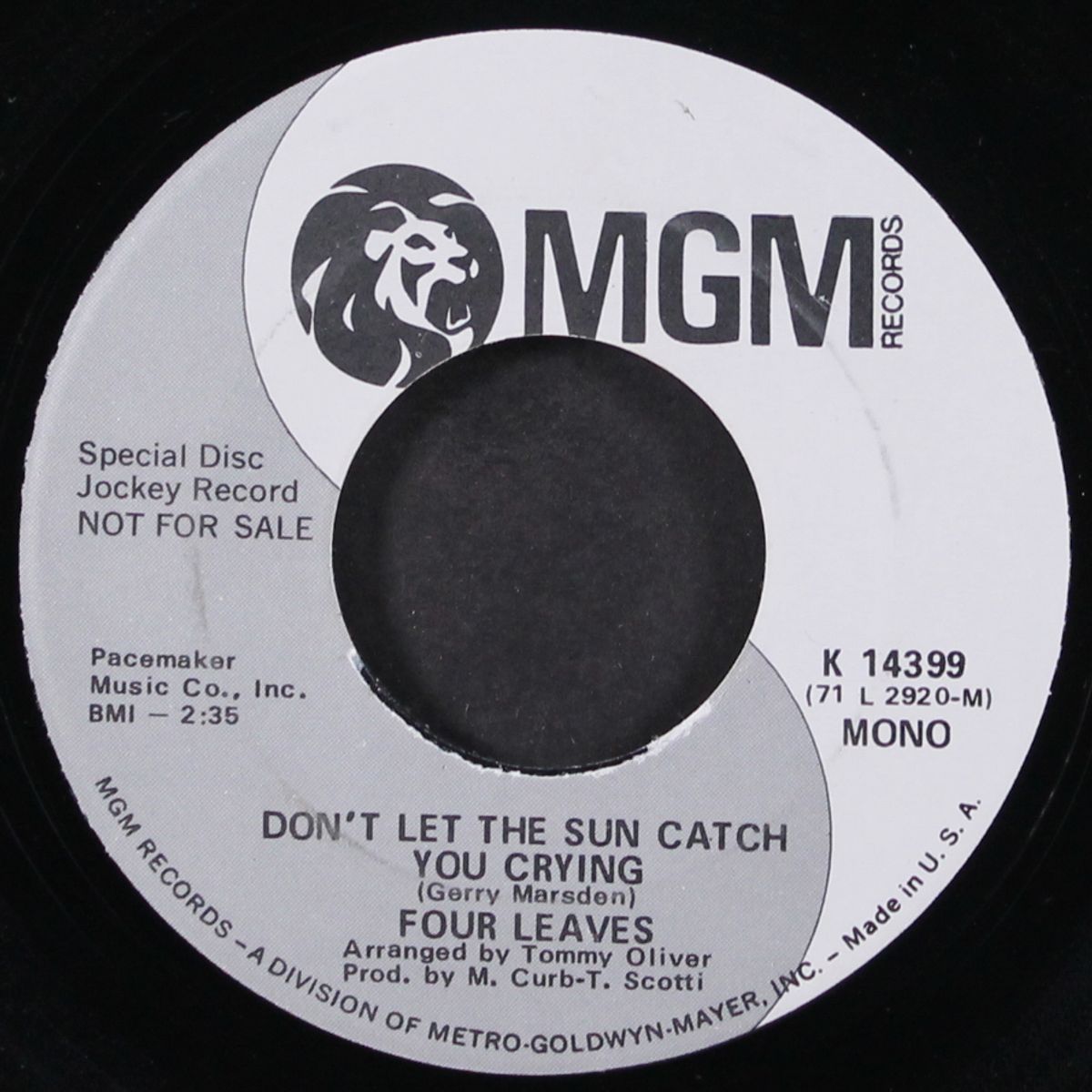 don't let the sun catch you crying / mono by FOUR LEAVES