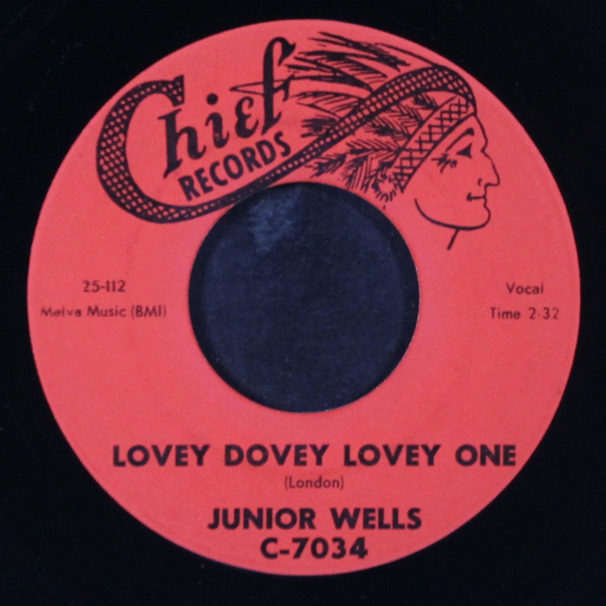 lovey dovey lovey one / you sure look good to me by JUNIOR WELLS