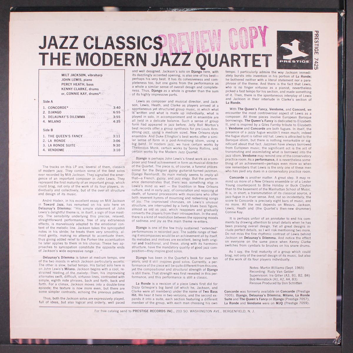 plays jazz classics by MODERN JAZZ QUARTET