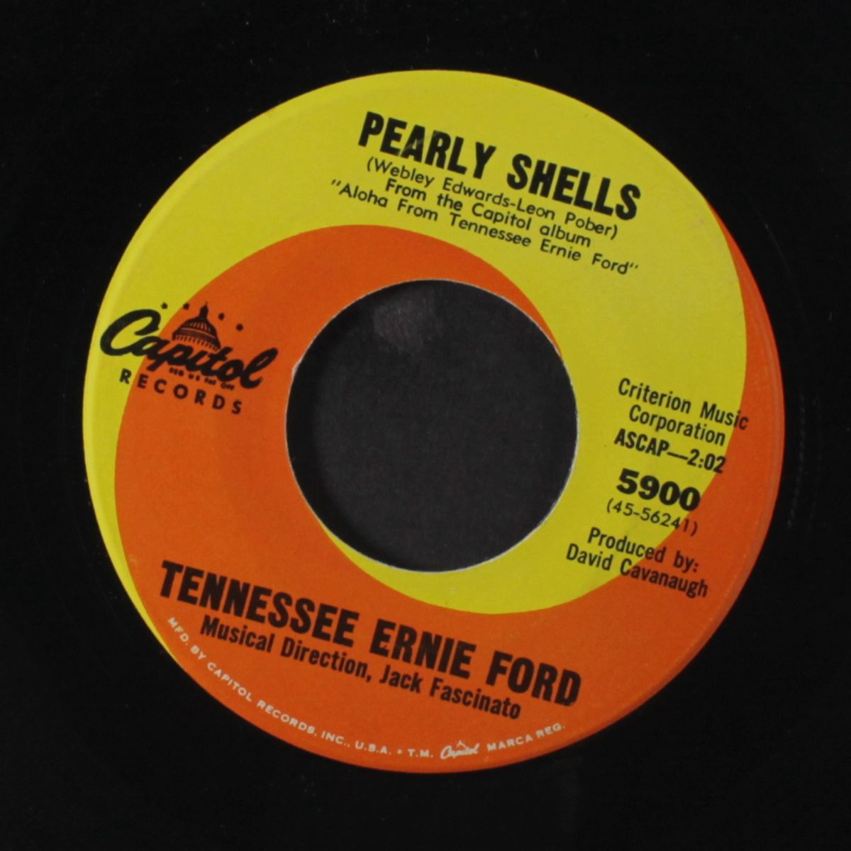 pearly shells / lahaina luna by TENNESSEE ERNIE FORD