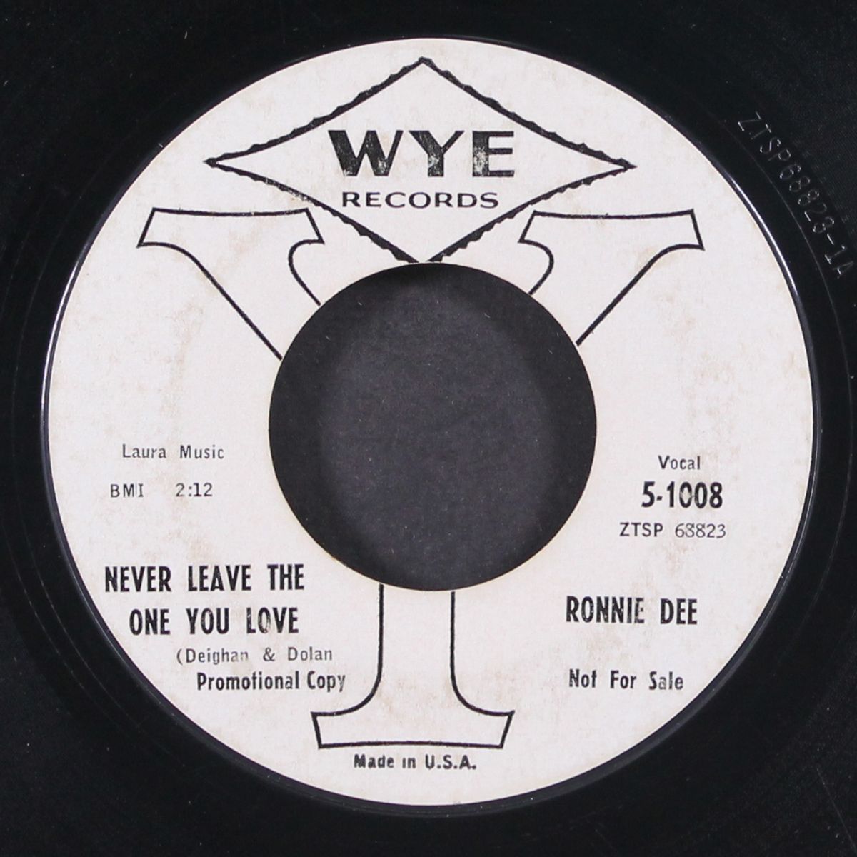 little boy blue / never leave the one you love by RONNIE DEE