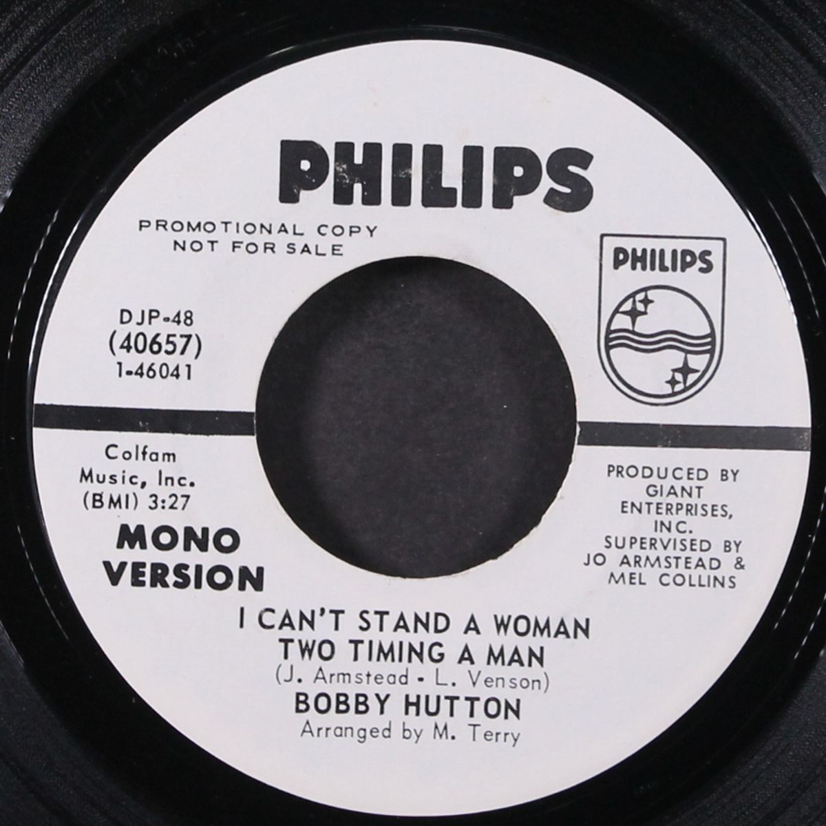 i can't stand a woman two timing a man / mono by BOBBY HUTTON