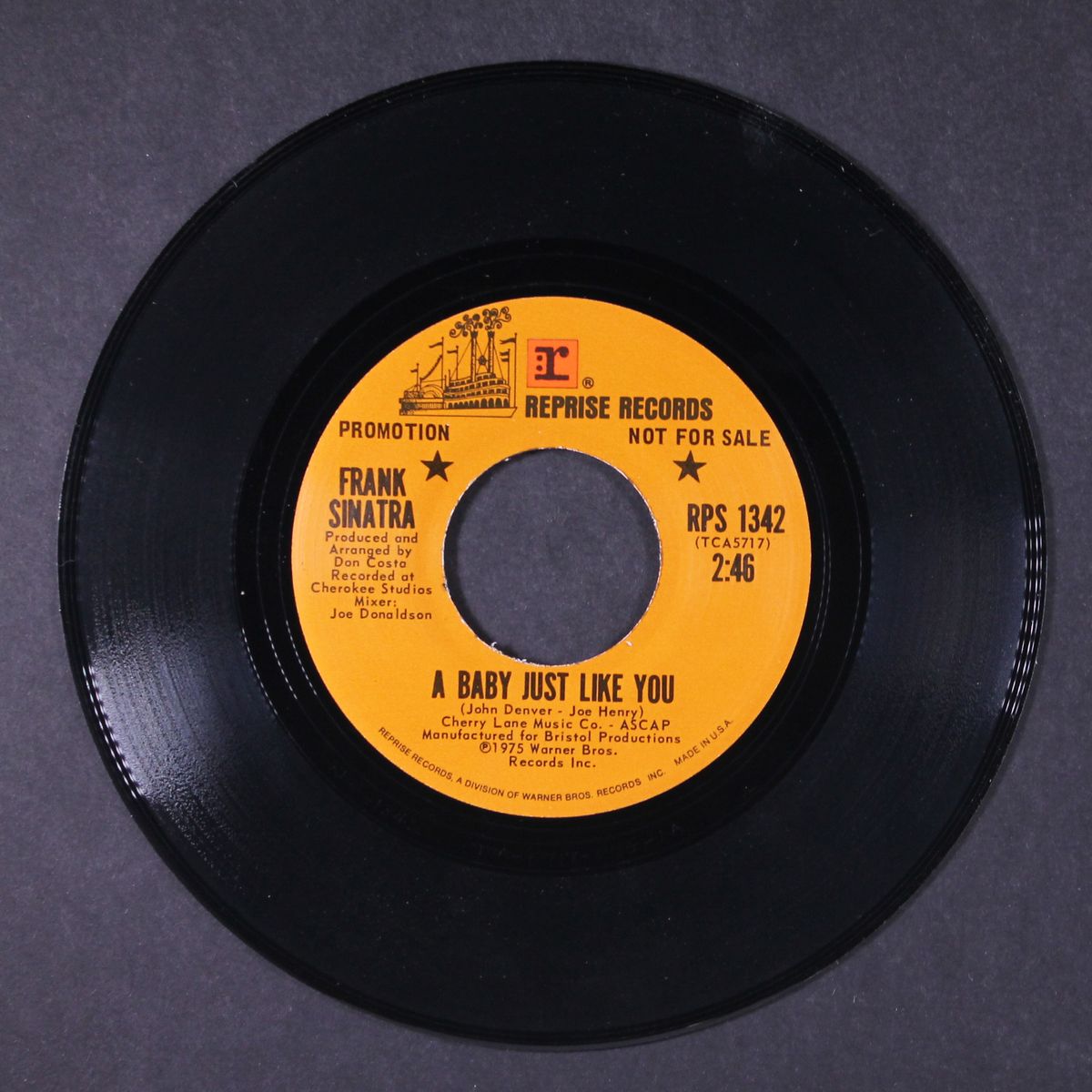 christmas mem'ries / a baby just like you by FRANK SINATRA