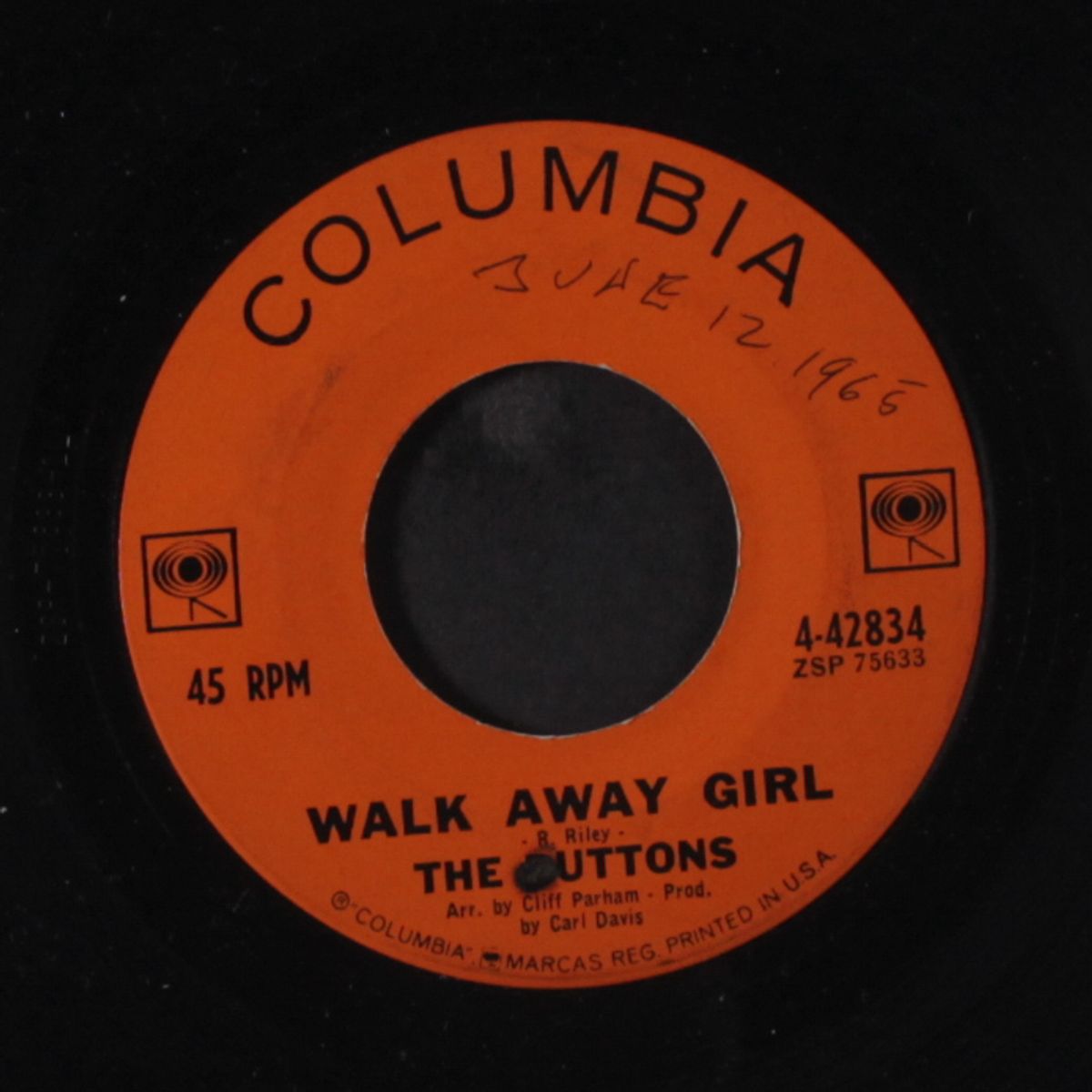 foot stompin' u.s.a. / walk away girk by BUTTONS