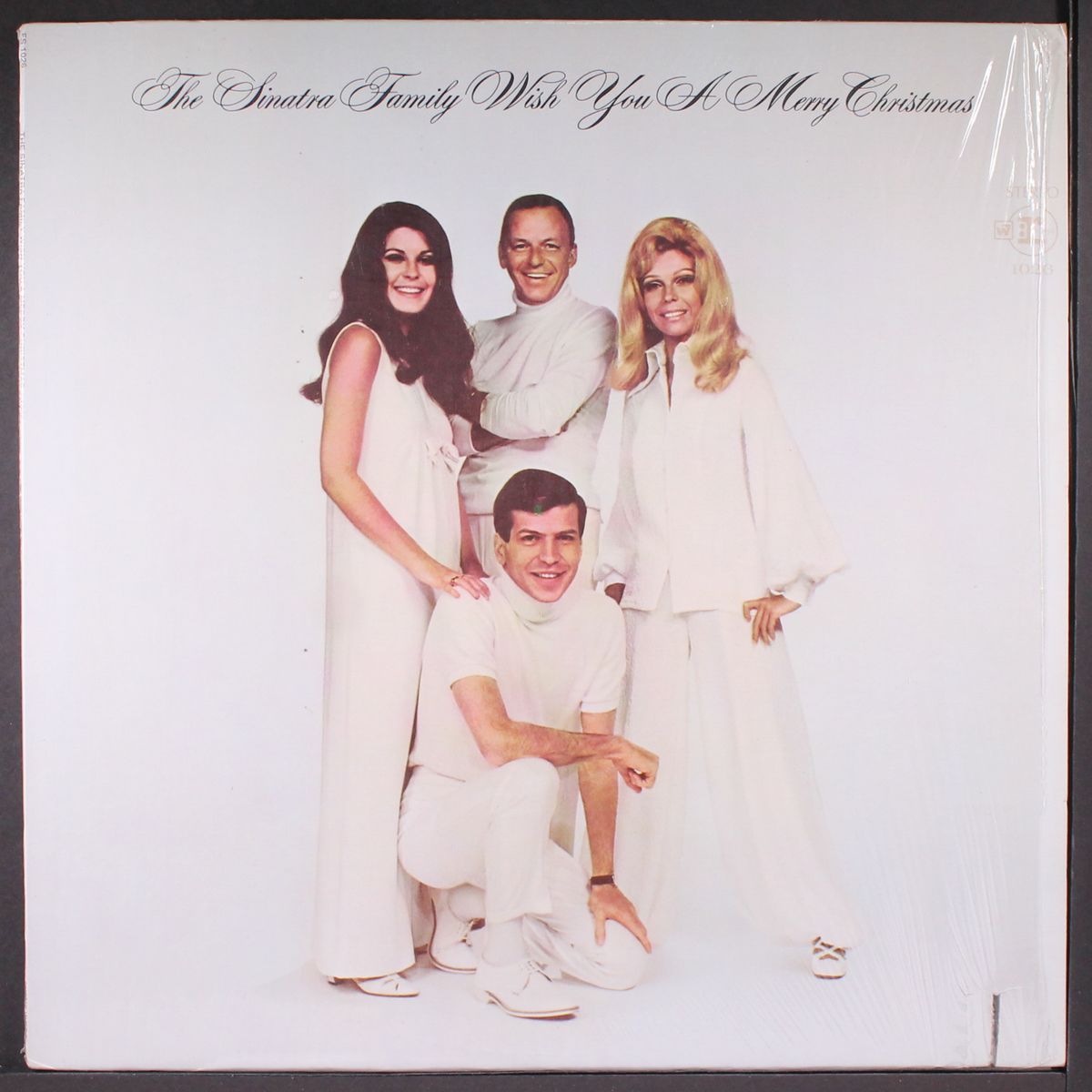 wish you a merry christmas by SINATRA FAMILY