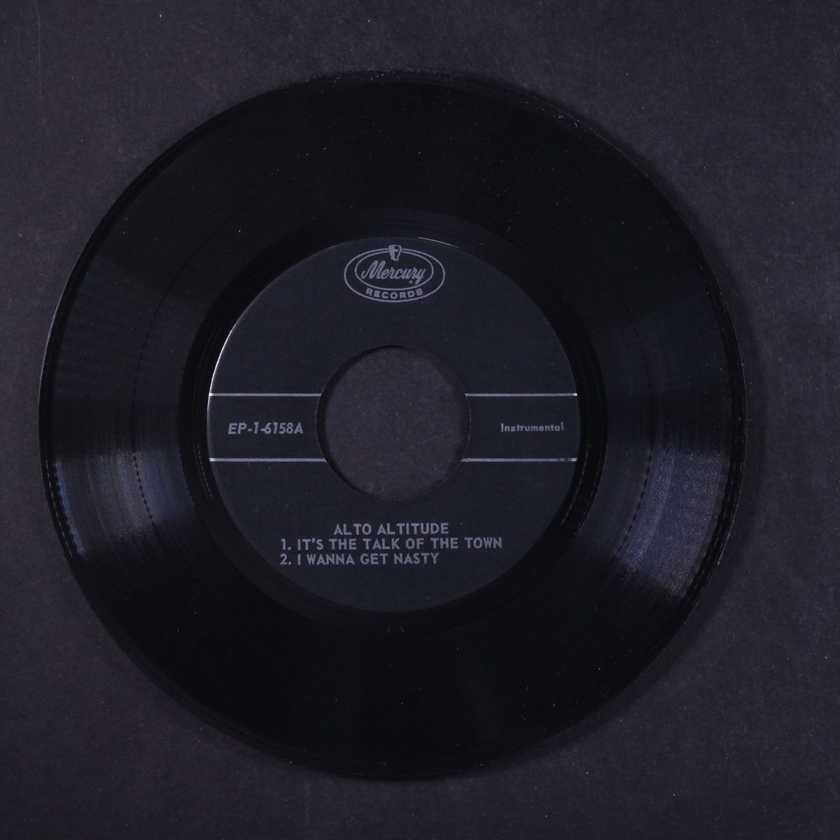 alto altitude by VARIOUS