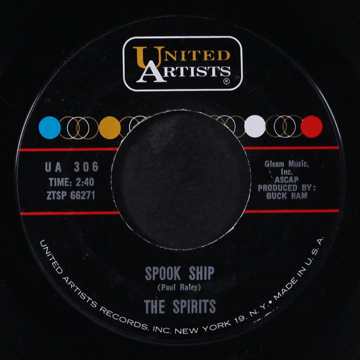 kili watch / spook ship by SPIRITS