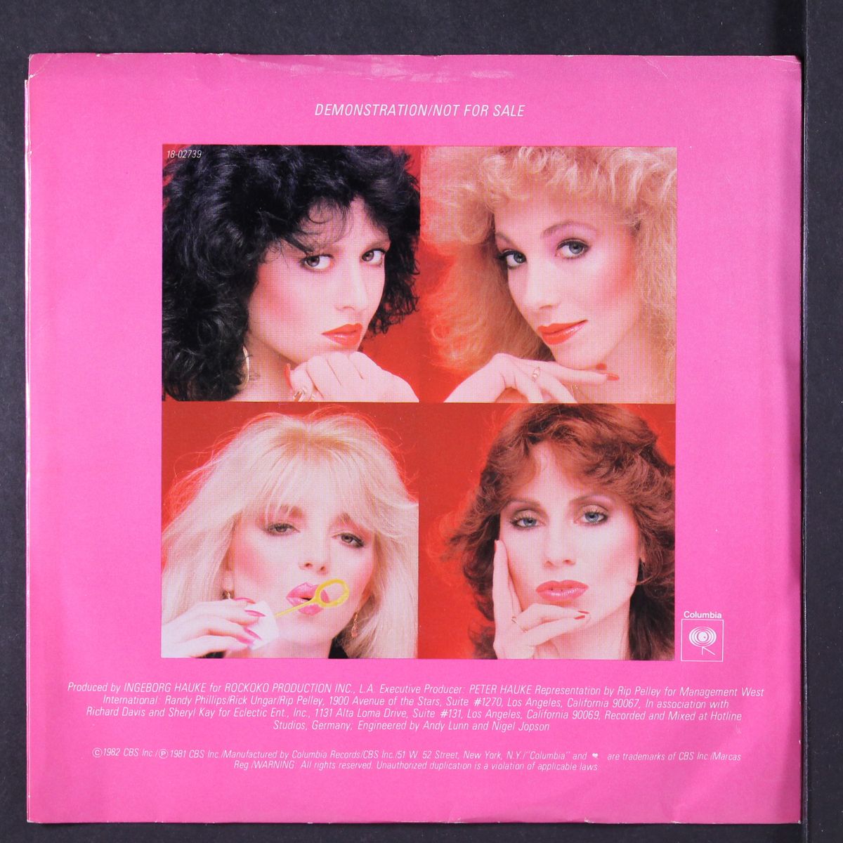 song on the radio by PINUPS