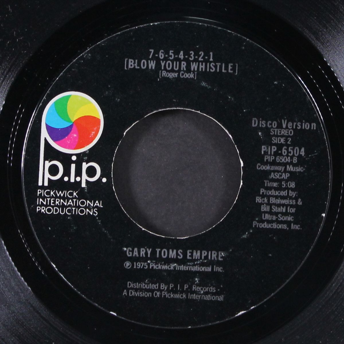 7-6-5-4-3-2-1 (blow your whistle) / short by GARY TOMS EMPIRE