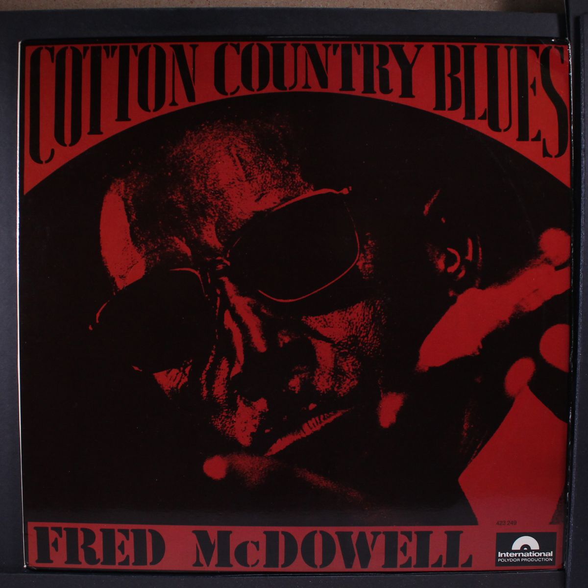 cotton country blues by FRED MCDOWELL