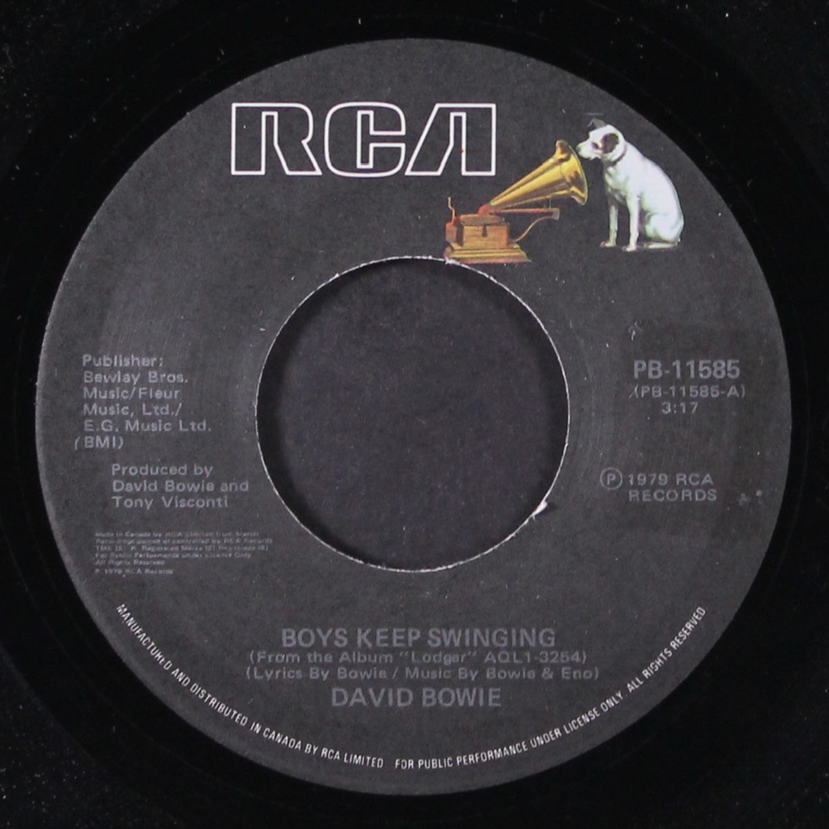 boys keep swinging / fantastic voyage by DAVID BOWIE