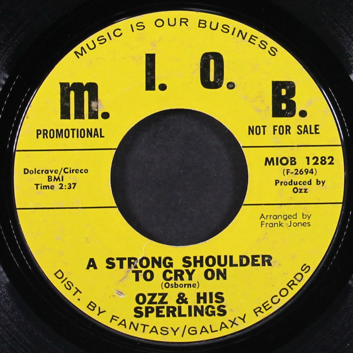 somebody to love / a strong shoulder to cry on by OZZ & SPERLINGS
