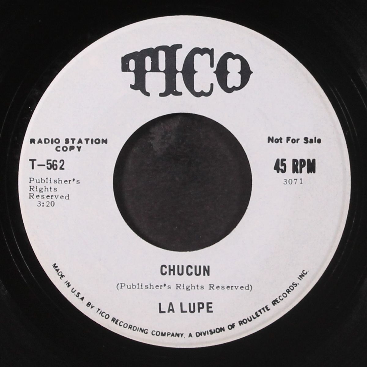 por amor / chucun by LA LUPE