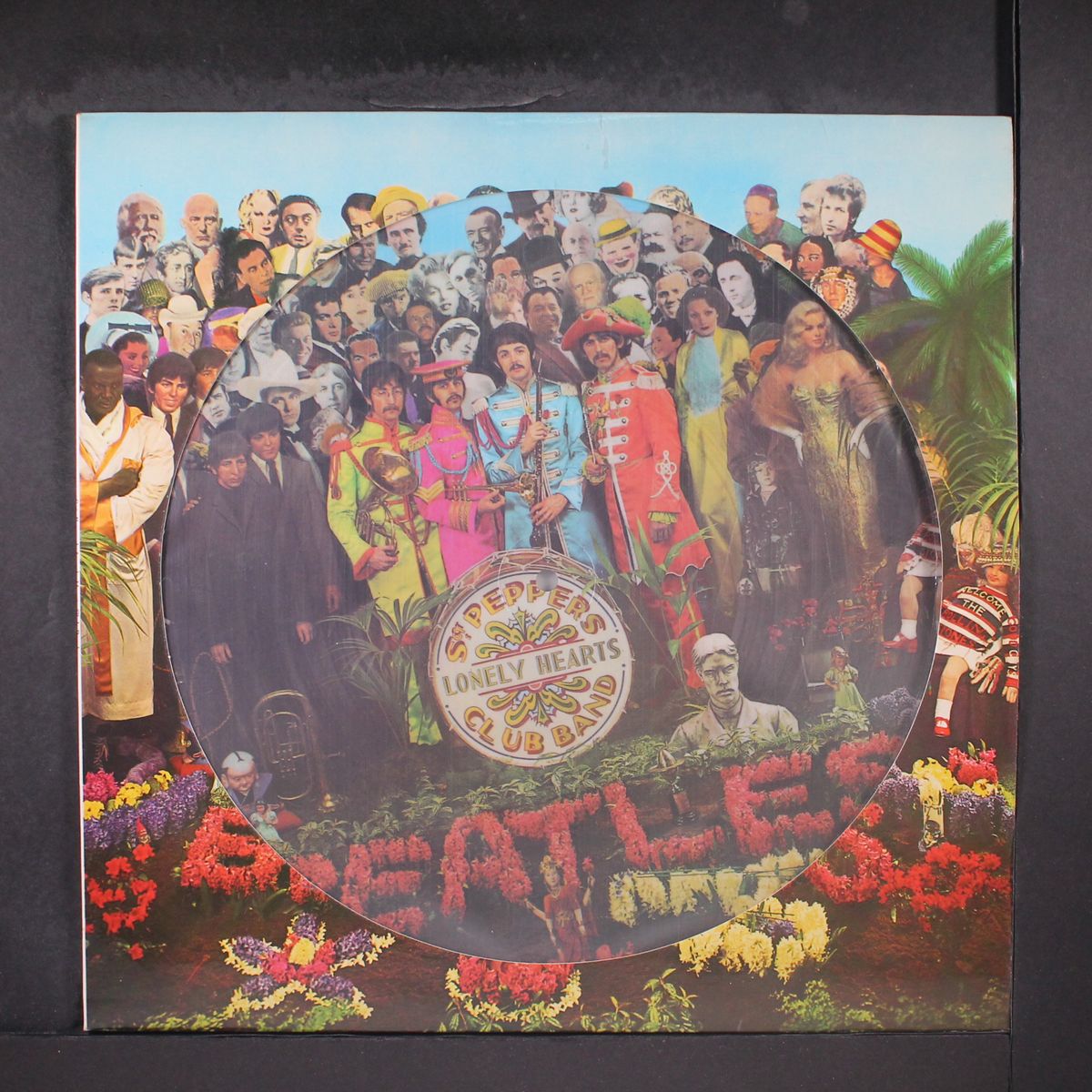sgt. pepper's lonely hearts club band by BEATLES