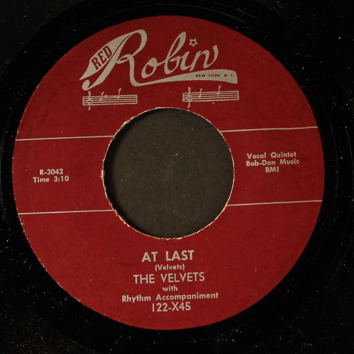 i / at last by VELVETS
