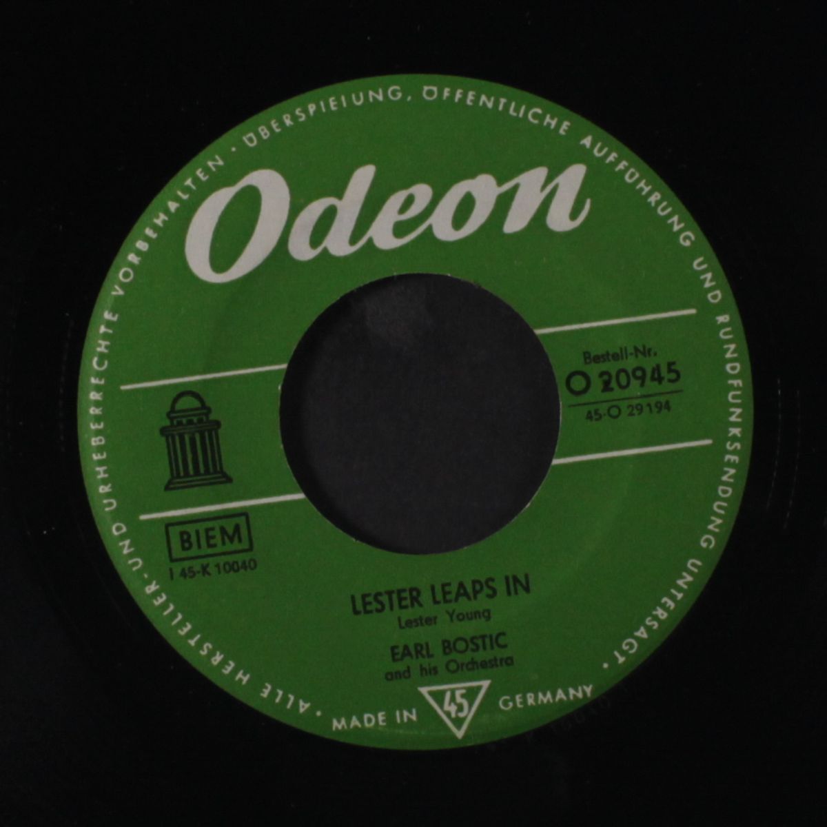 lester leaps in / john's idea by EARL BOSTIC