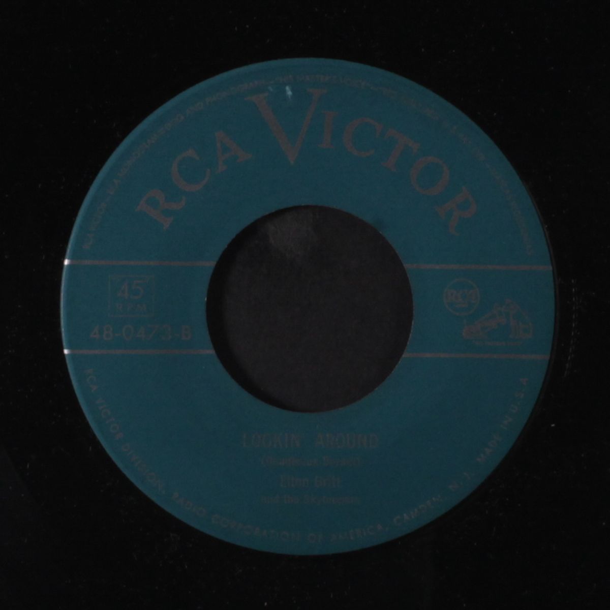 lonely little robin / lookin' around by ELTON BRITT