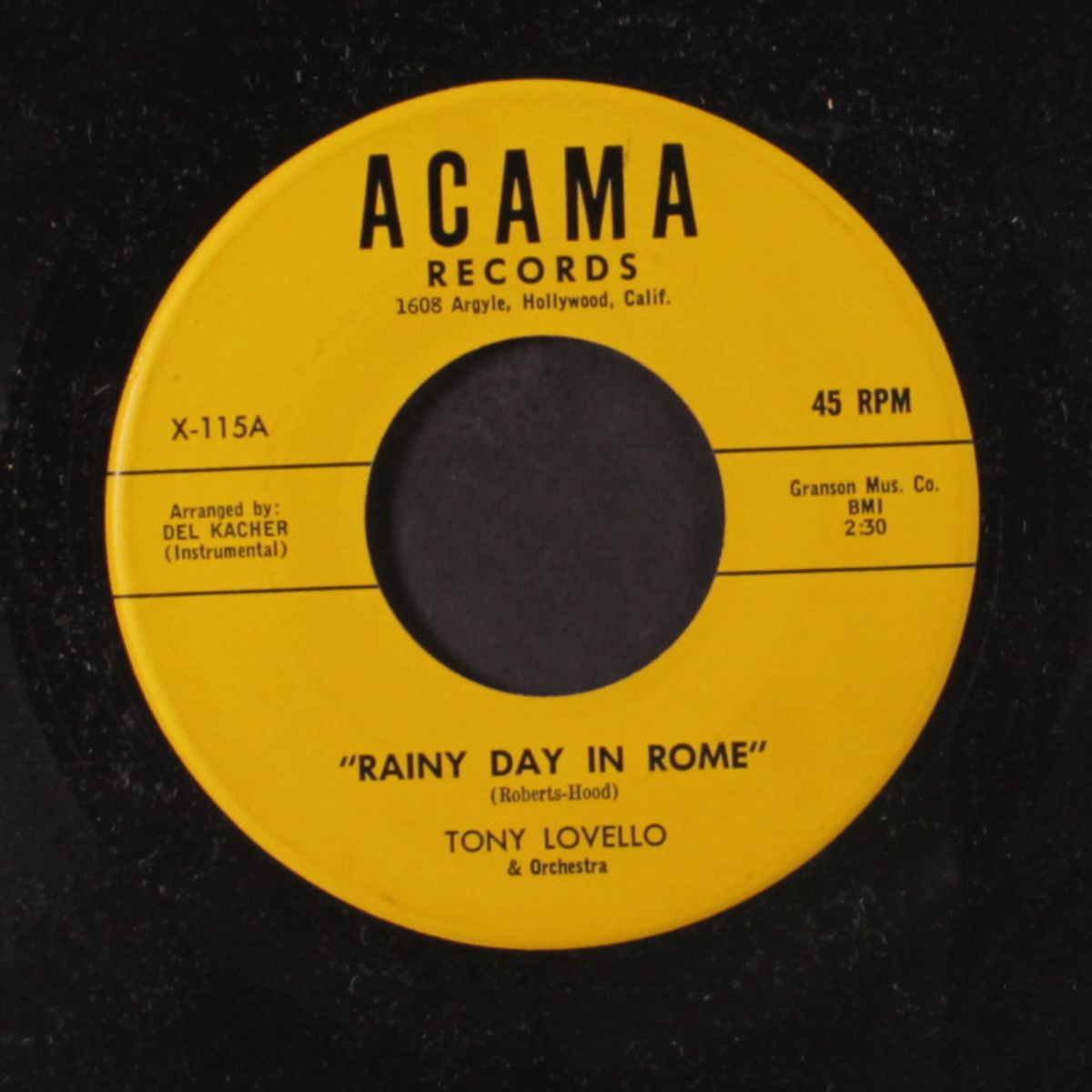 rainy day in rome / mon shou by TONY LOVELLO
