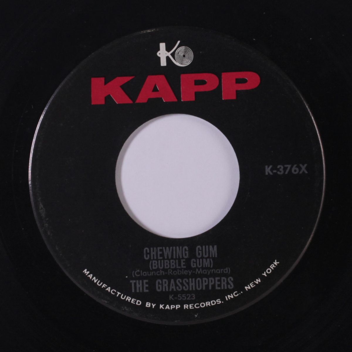 chewing gum / tammy by GRASSHOPPERS