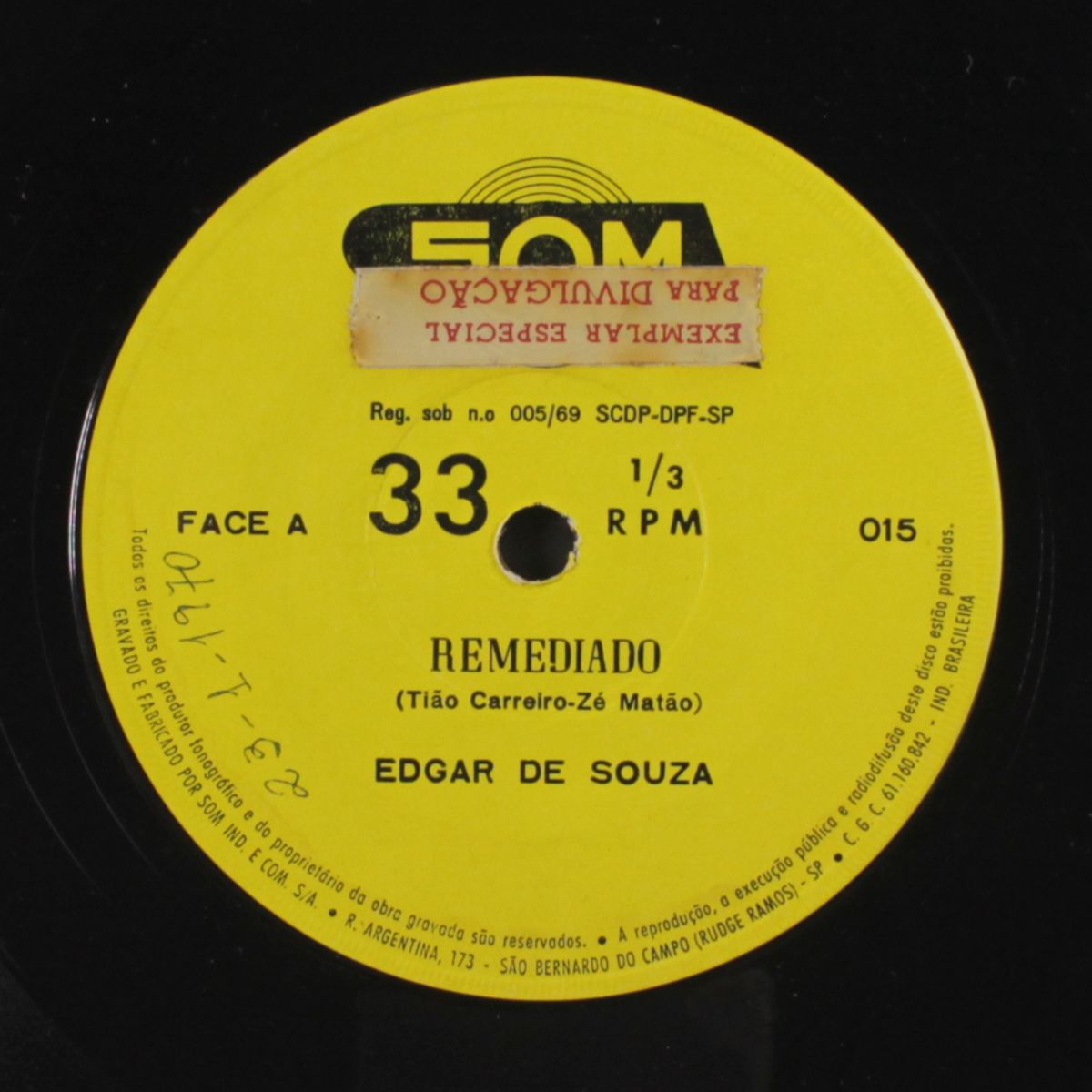 remediado / falso patriota by EDGAR DE SOUZA