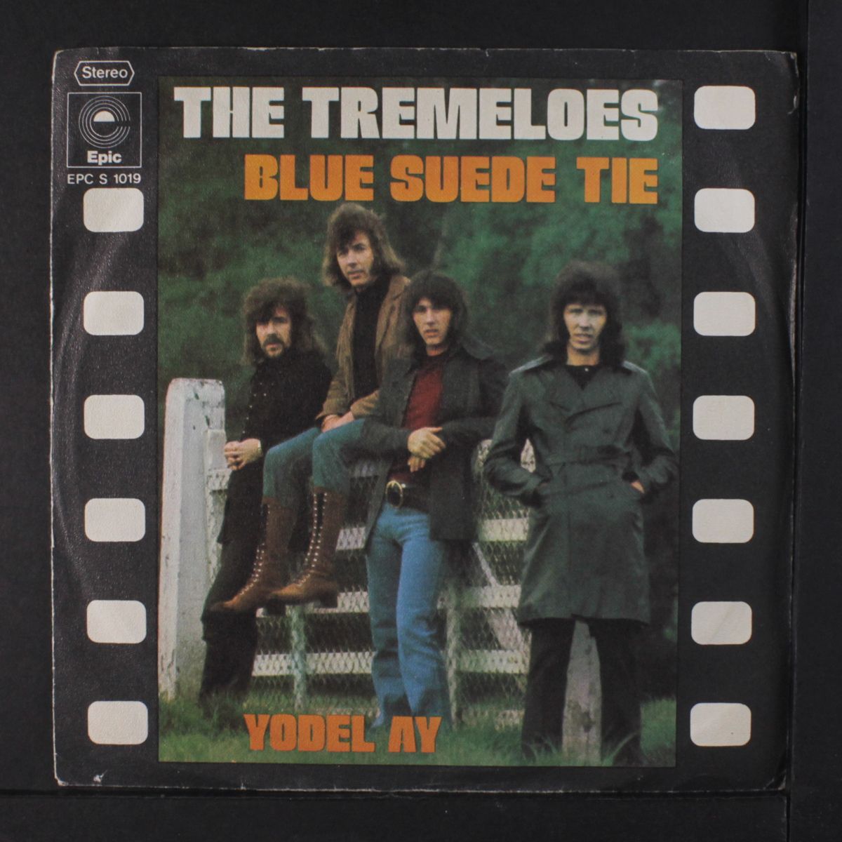 blue suede tie / yodel ay by TREMELOES