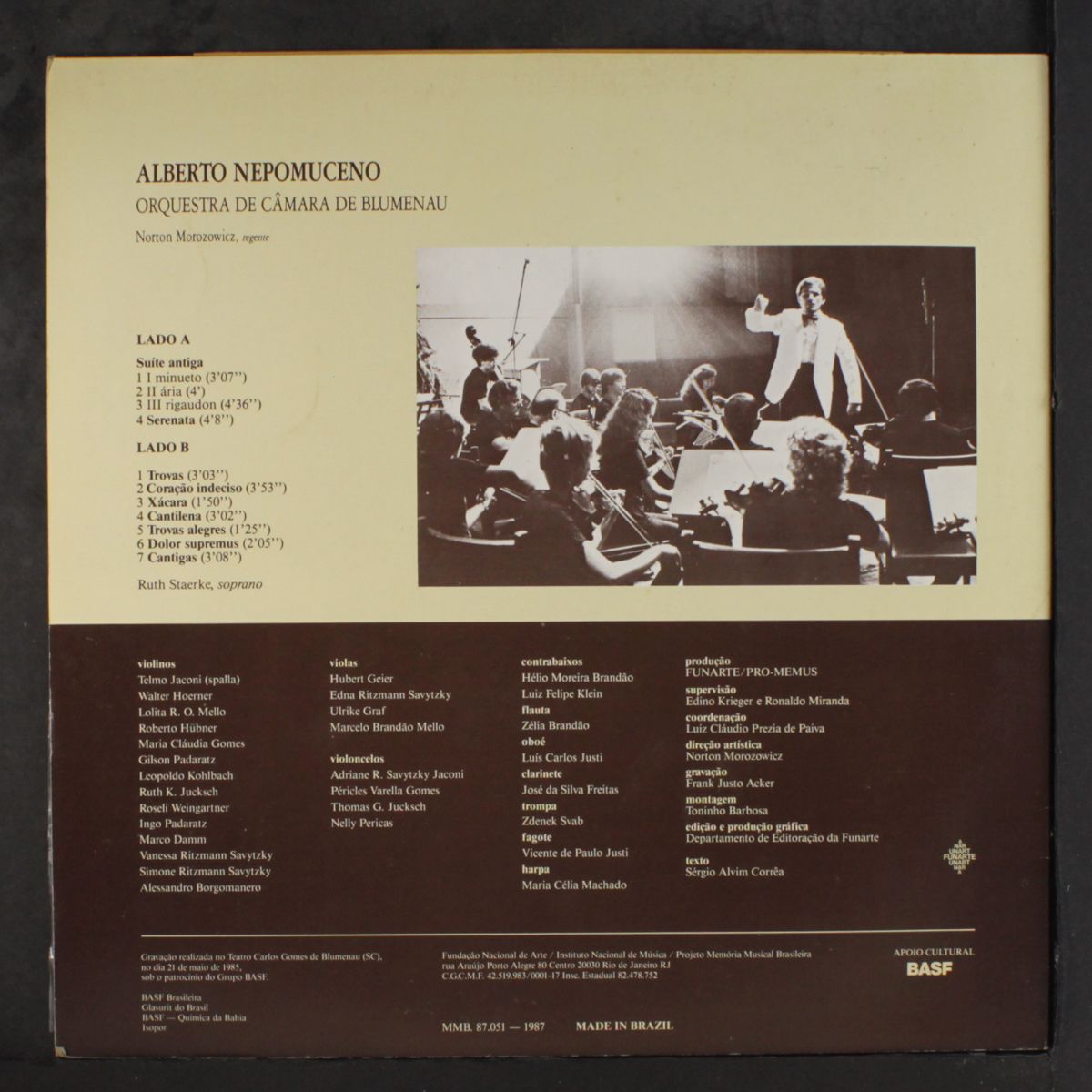 orquestra de camara de blemenau by ALBERTO NEPOMUCENO