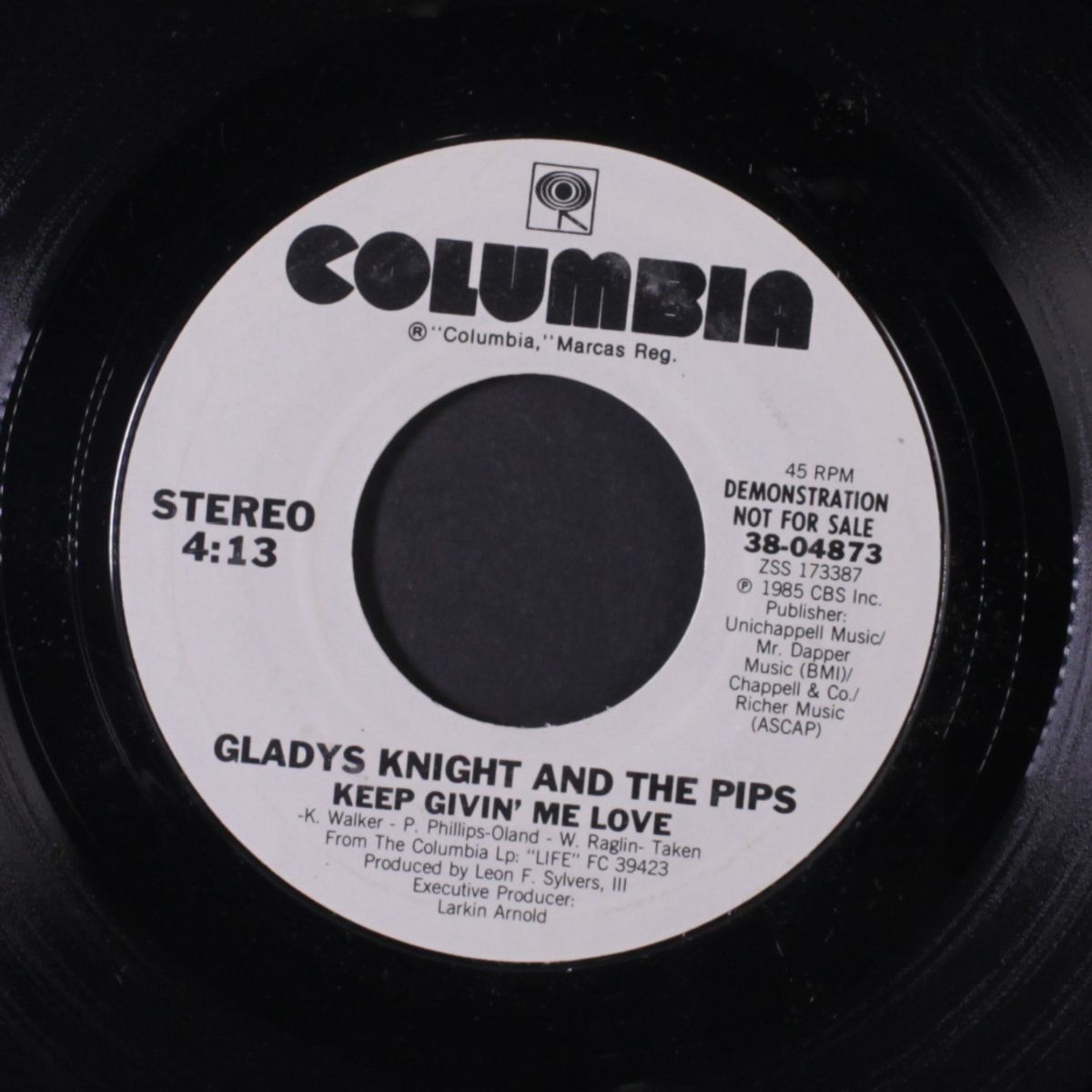 keep givin' me love / same by GLADYS KNIGHT & PIPS