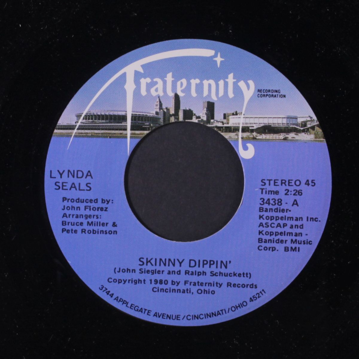 skinny dippin' / head start by LYNDA SEALS