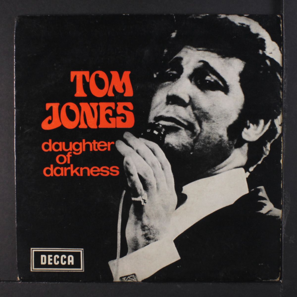 daughter of darkness + 3 by TOM JONES
