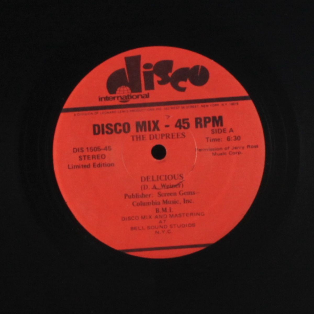 delicious / short by DUPREES